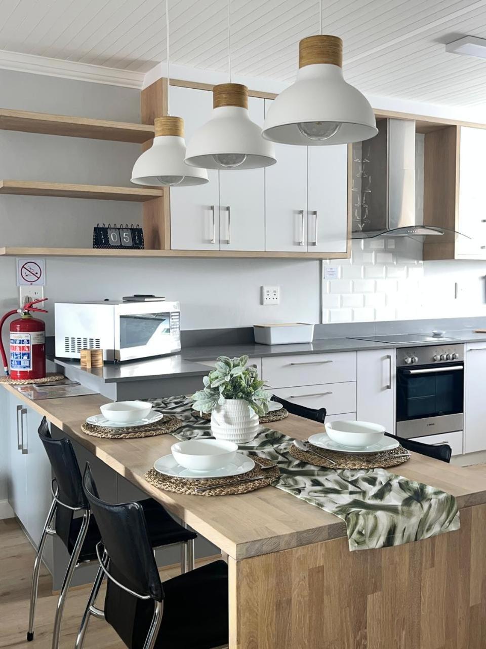 Central Self Catering ซวาคอปมุนด์ ภายนอก รูปภาพ